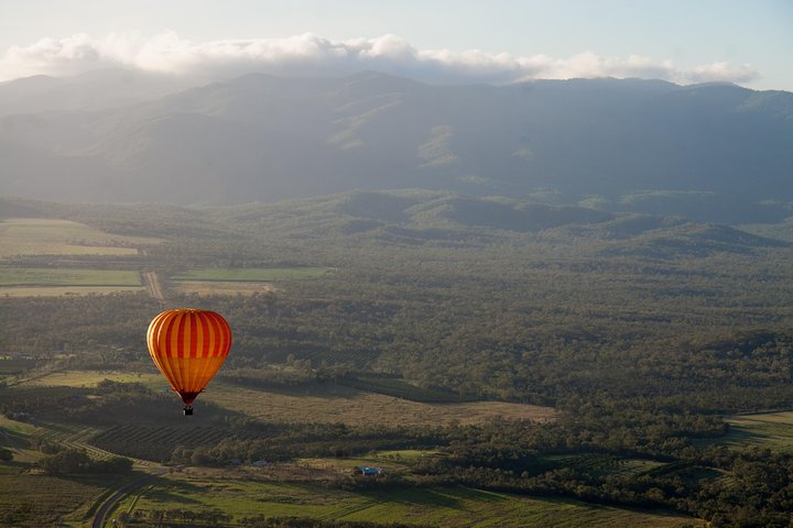 Hot Air Ballooning Tour from Cairns - Bundaberg Accommodation